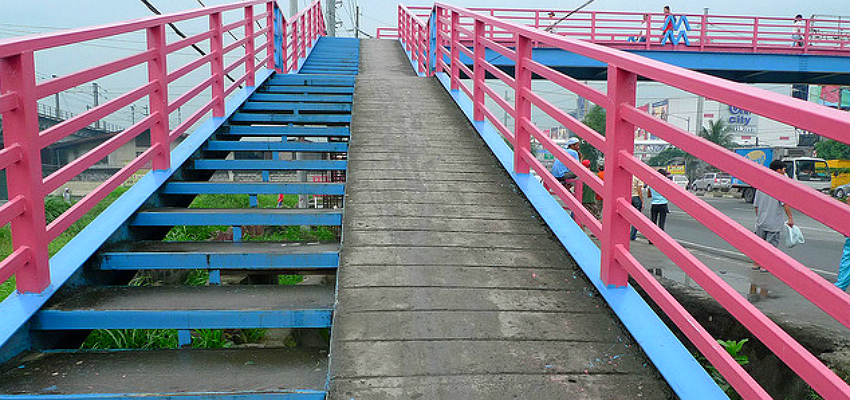 mmda footbridge