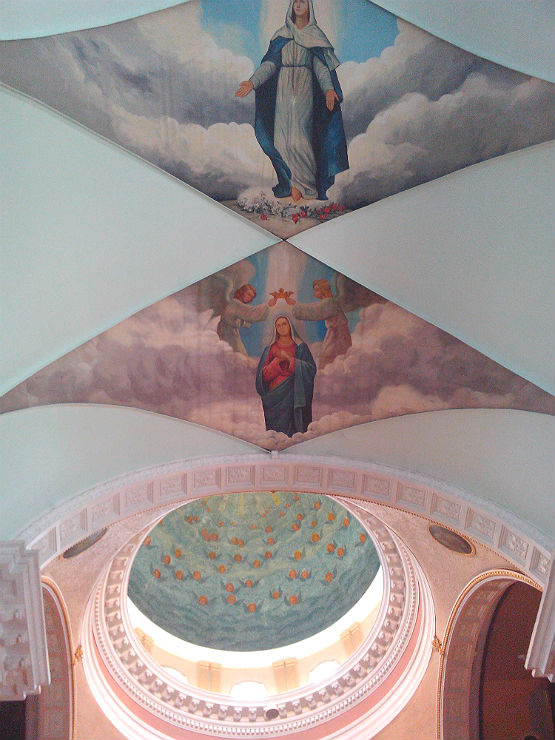binondo church ceiling