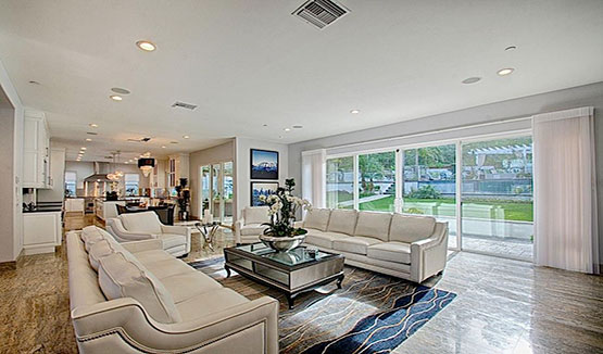 pacquiao beverly hills living room