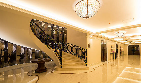 admiral baysuites staircase